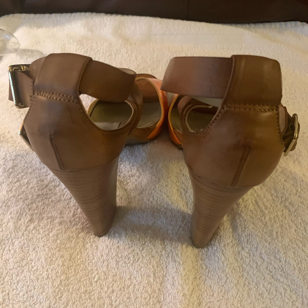 Kenneth Cole Sandals - Picture 5 of 8